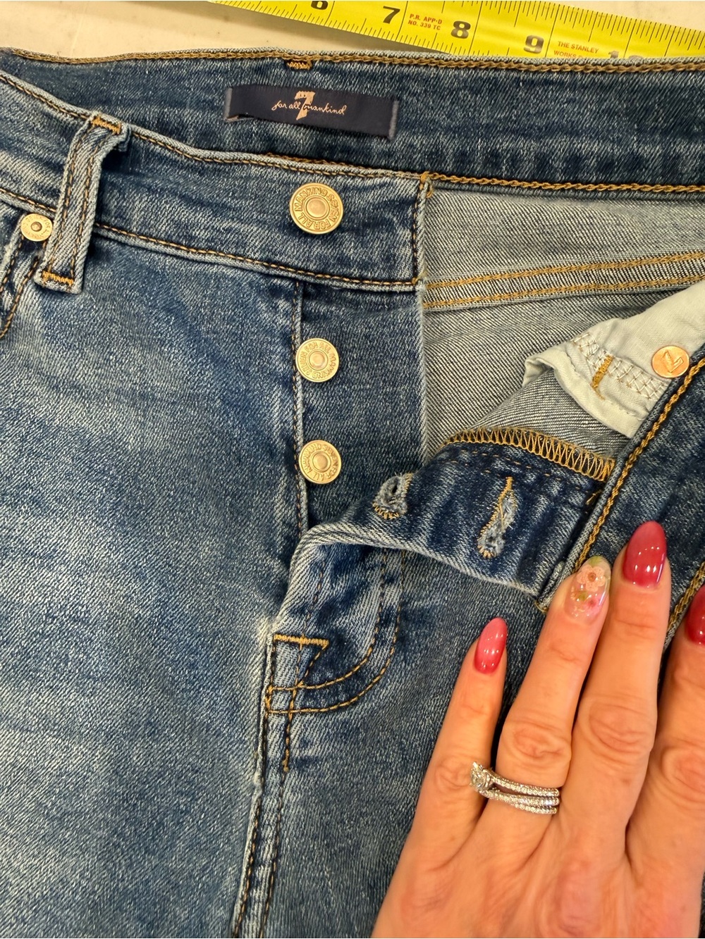 7 For All Mankind Light Blue Denim Jeans - Picture 3 of 9
